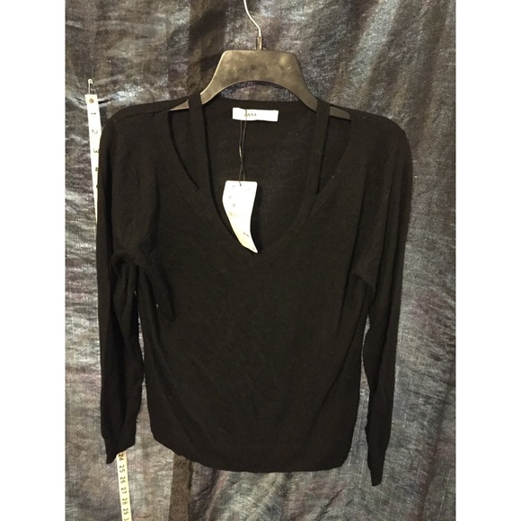 Zara Tops - Cold shoulder long sleeve shirt